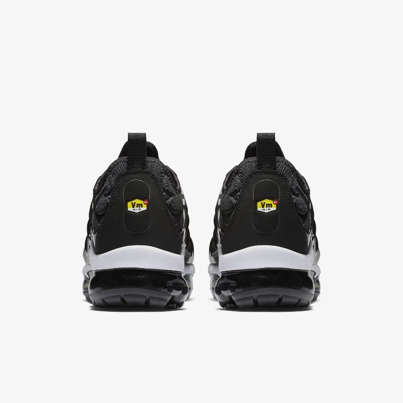 Air vapormax plus 2018 on sale